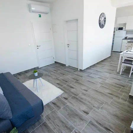 Apartament Pleasure 1 I 2 *