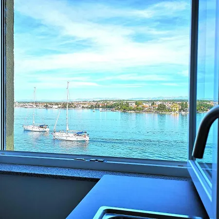 Pleasure 1 I 2 Apartament *